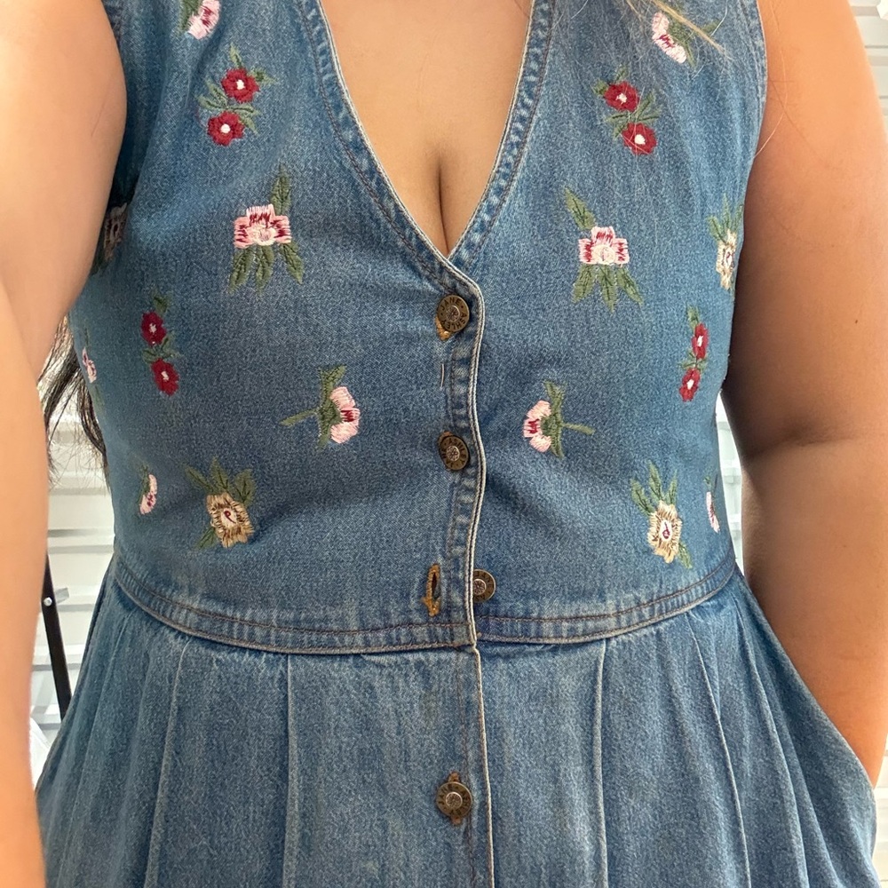 Vintage Jane Ashley Jean dress button down with embroidery